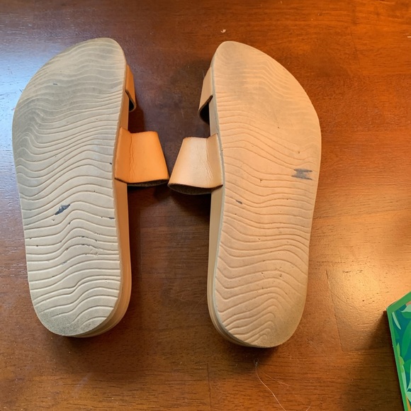 Bundle of Soul Naturalizer Black Flats and Leather Strap Reef Sandals - Picture 8 of 8